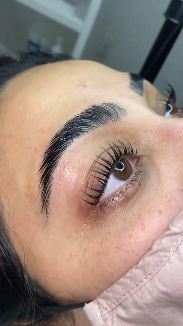 LASH LIFT + TINT